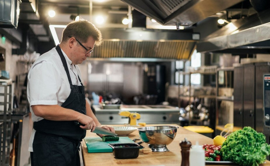 Why Chefs Prefer Composite Boards Over Bamboo and Plastic