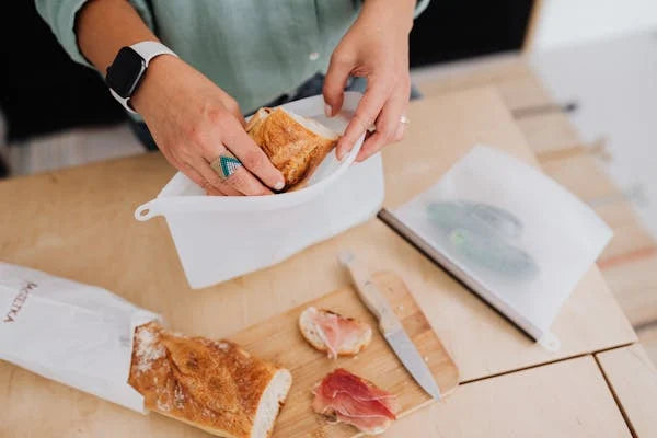 Microplastics in the Kitchen: How to Cut Them Out for Good